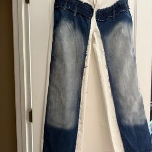 AKIRA JEANS Brand New